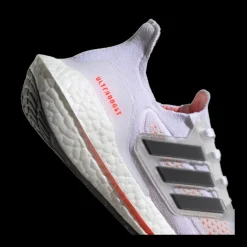 adidas Ultraboost 21