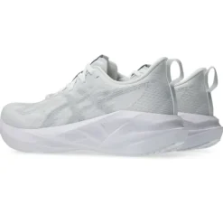 Asics Novablast 5