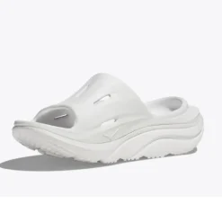 Hoka ORA Recovery Slide 3