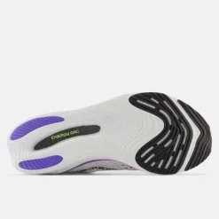 New Balance FuelCell SuperComp Pacer