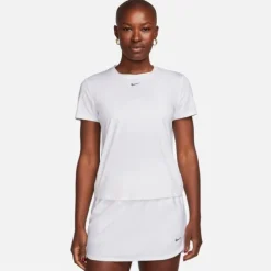 Nike Dri-FIT One Classic Short Sleeve Tee