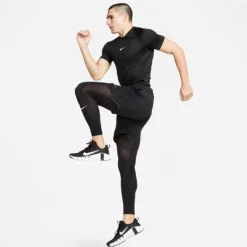Nike Dri-FIT Slim Short Sleeve Tee
