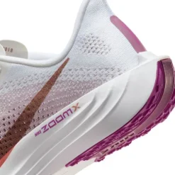 Nike Pegasus Plus