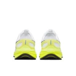 Nike Structure 25