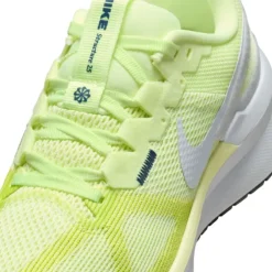 Nike Structure 25
