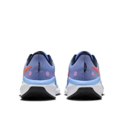 Nike Vomero 17